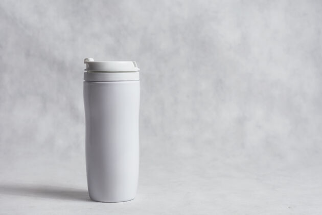 物体冷饮和热饮的白色保温杯模型塑料马克杯杯子