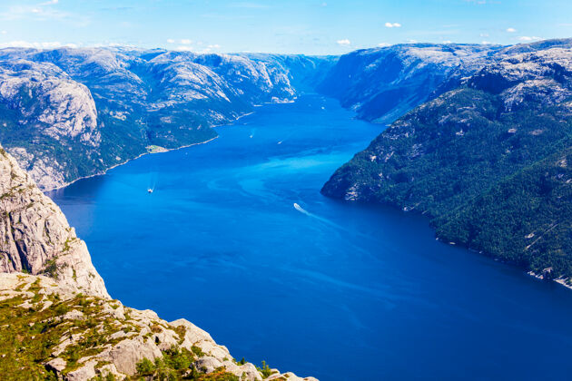 远足Preikestolen或prekestolen或讲坛岩石鸟瞰图 挪威斯堪的纳维亚悬崖岩石