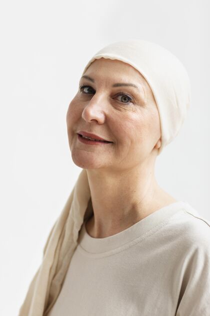 疾病中年妇女皮肤癌战斗医疗健康