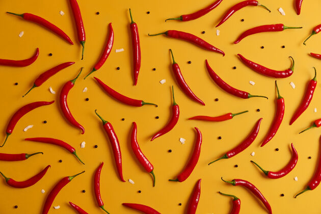 火一套美味的红辣椒 富含多种维生素和矿物质 食用量少 有燃烧的味道 添加作为调味品健康的香料用于减肥的蔬菜作为减少食欲顶部热调味料