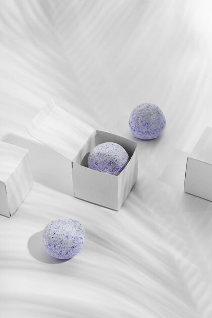 放松紫色盒子和浴盆炸弹模型放松模型分类