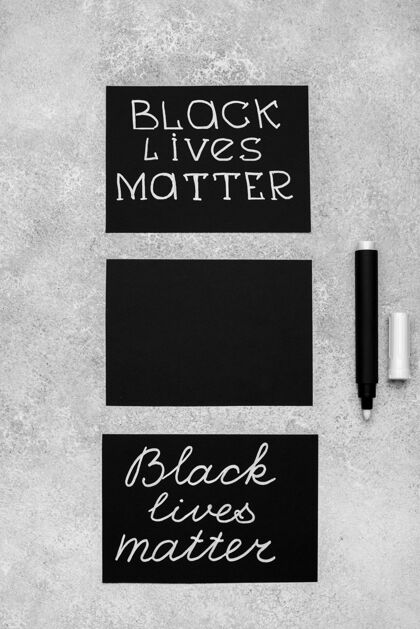 倡导三张牌平铺着黑色的生命物质和笔种族主义黑人平等