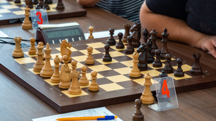 休闲国际象棋锦标赛棋盘上的棋子游戏权力比赛