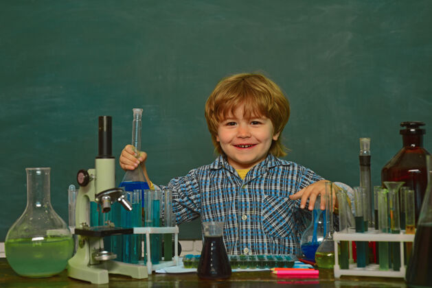 学习者化学反应示范生物学试验显微镜背面至学校化学教训课堂生物黑板