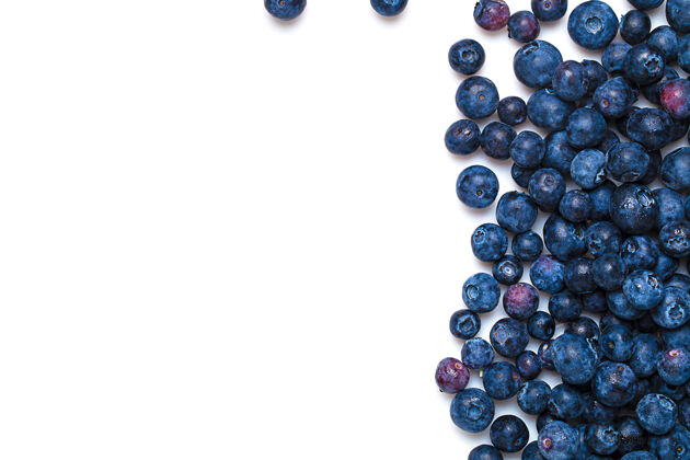 饮食白色背景上孤立的蓝莓堆顶视图食物甜点蓝莓