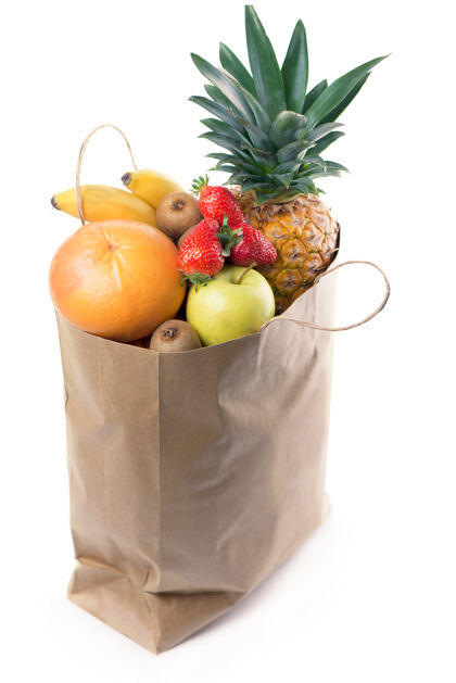 采购水果和蔬菜在纸杂货袋隔离在白色背景上纸张新鲜番茄