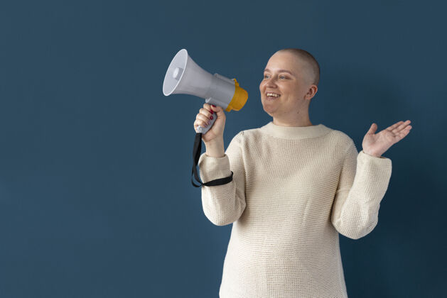 乳腺癌自信的女人对抗乳腺癌支持女人医学