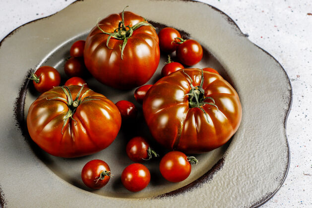 西红柿新鲜的黑白兰地有机番茄蔬菜营养樱桃