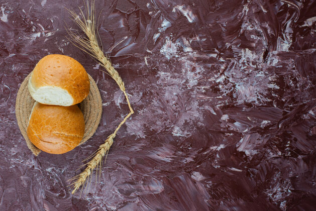 面包新鲜的白面包 小麦穗 背景色浅白面包健康棕色