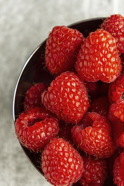 水果顶视图树莓排列覆盆子垂直美味