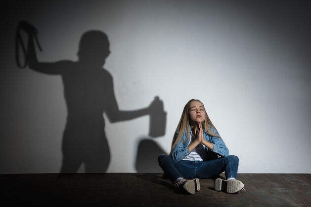 压力家庭暴力暴力受害者绝望