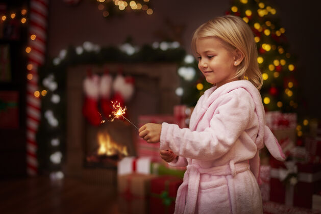 睡衣圣诞节充满了火花立场睡衣圣诞灯