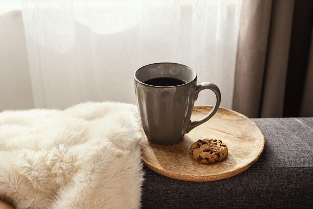 静物一杯茶和饼干冬天室内现代