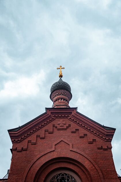 古代乌克兰一座教堂的美丽照片 蓝天外部教寺庙